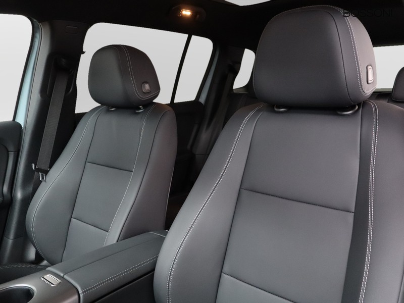 7 - Mercedes GLB 200 advanced plus 8g-edct