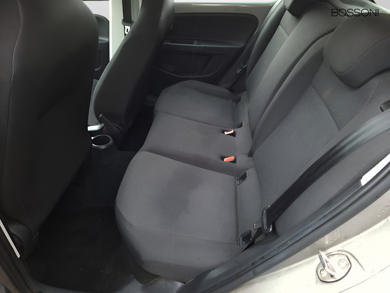 13 - Volkswagen up! 5 porte 1.0 evo 65cv move up!
