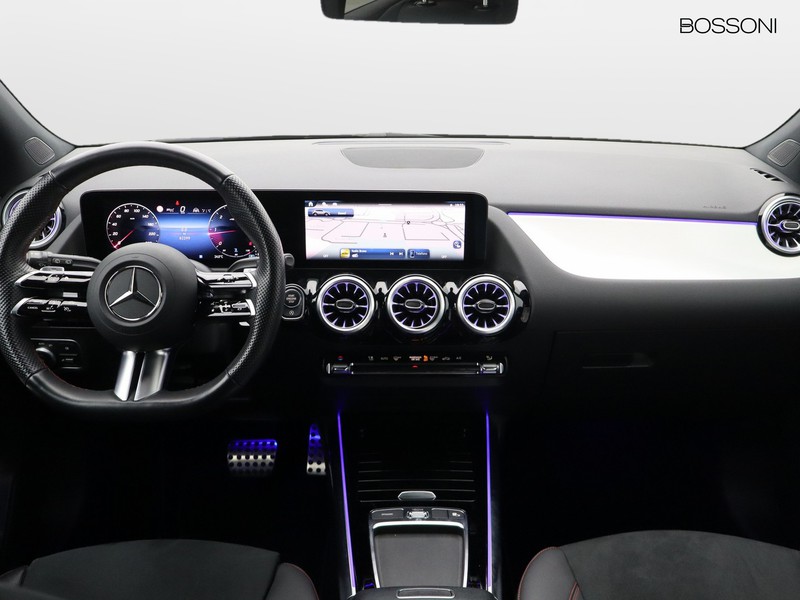 13 - Mercedes GLA 200 d amg line advanced plus 4matic 8g-dct