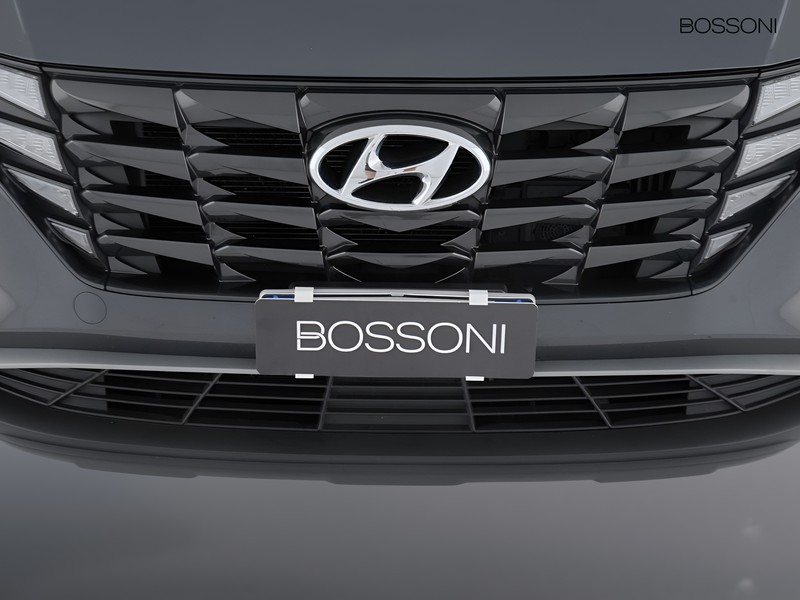 13 - Hyundai Tucson 1.6 hev xtech 2wd at