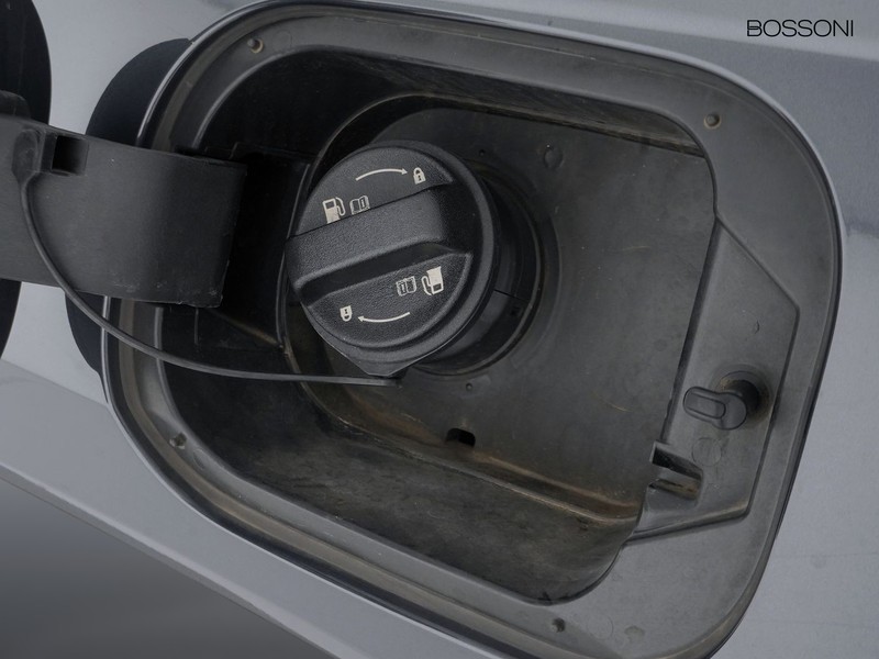 31 - Hyundai Tucson 1.6 hev xtech 2wd at