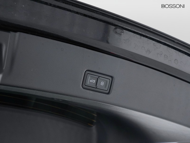 37 - Audi Q4 e-tron sportback e-tron 45 business
