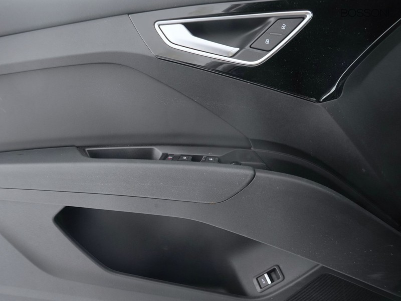 13 - Audi Q4 e-tron sportback e-tron 45 s line edition quattro