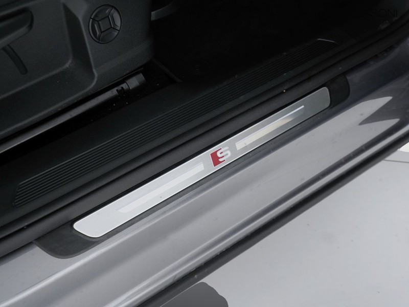 19 - Audi Q4 e-tron sportback e-tron 45 s line edition quattro