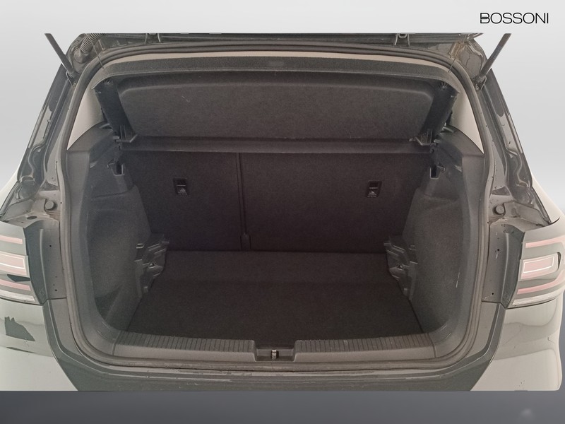 25 - Volkswagen T-Cross 1.0 tsi 110cv style