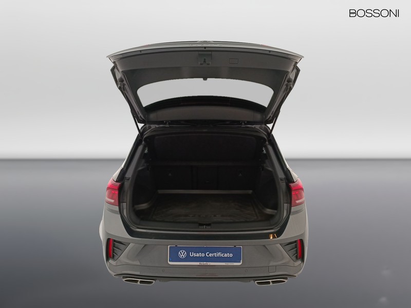 31 - Volkswagen T-Roc 1.0 tsi 110cv r line