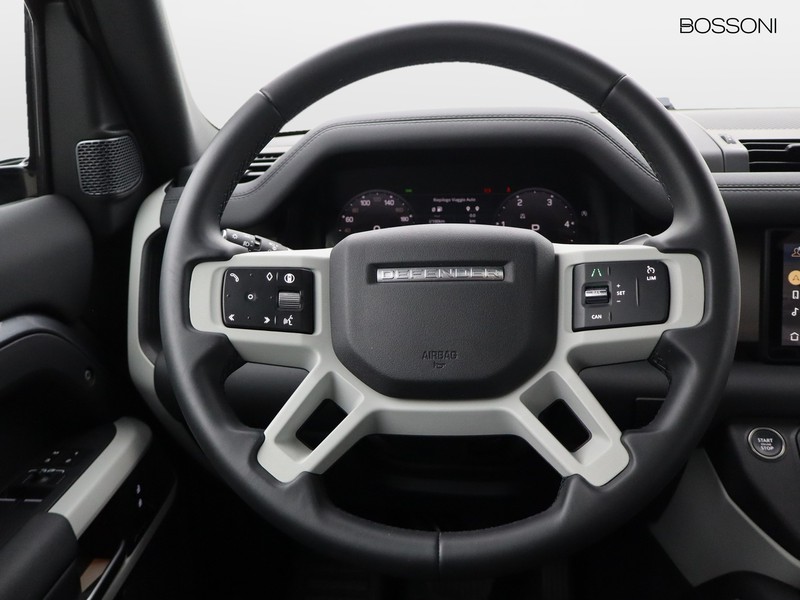 19 - Land Rover Defender 3.0 i6 mhev se awd auto