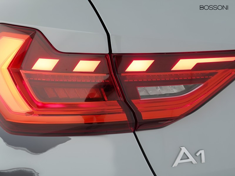 7 - Audi A1 allstreet 30 1.0 tfsi 110cv admired s tronic