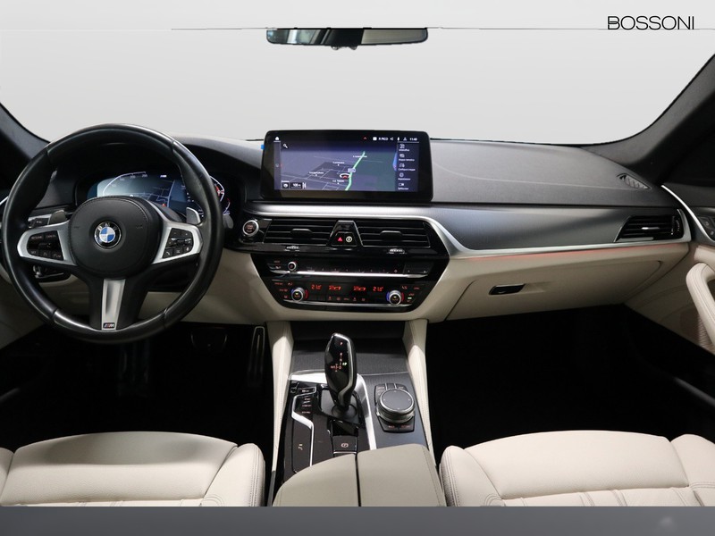13 - BMW Serie 5 touring 520d mild hybrid 48v xdrive msport steptronic