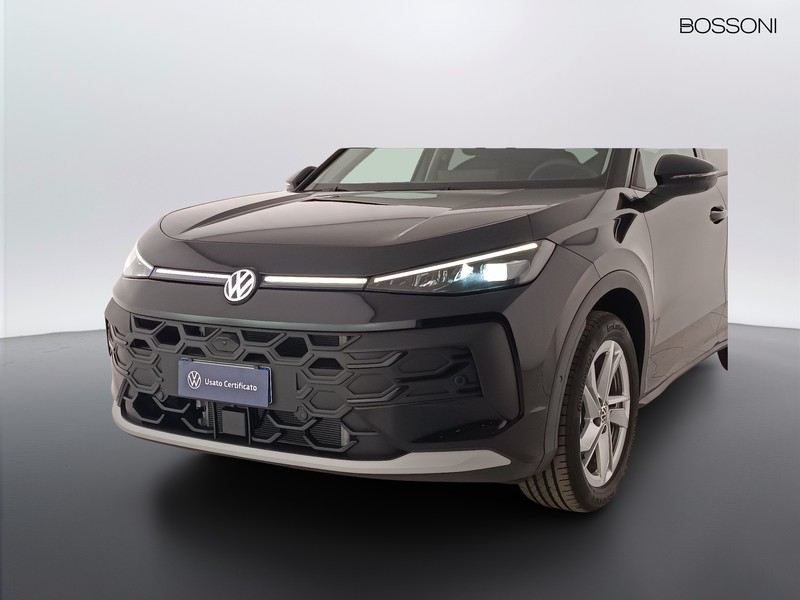 13 - Volkswagen T-Roc 1.5 etsi act 150cv style dsg
