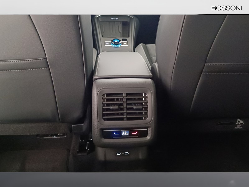 25 - Volkswagen T-Roc 1.5 etsi act 150cv style dsg
