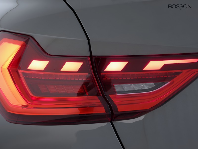 7 - Audi A1 sportback 30 1.0 tfsi 116cv s line edition