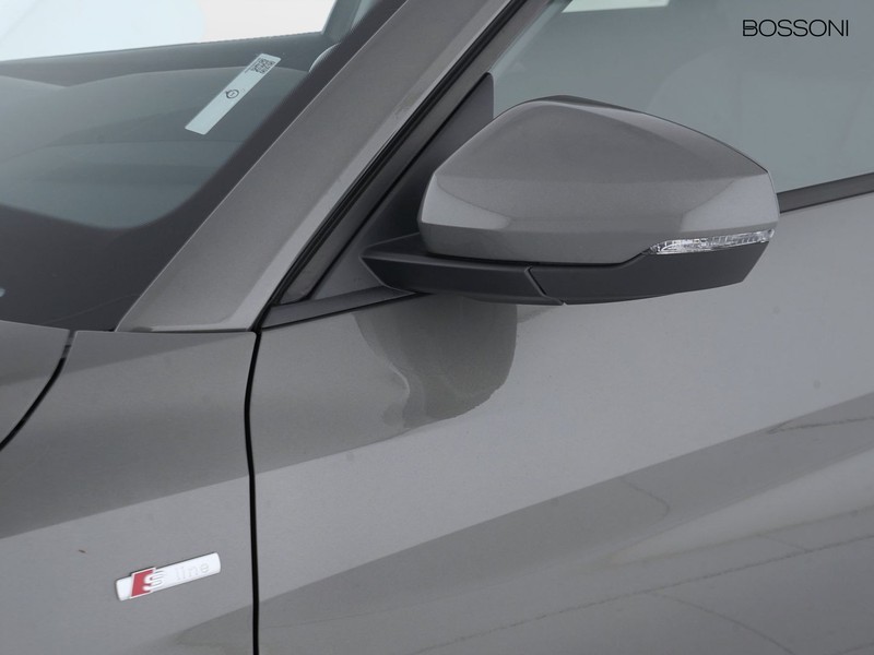 31 - Audi A1 sportback 30 1.0 tfsi 116cv s line edition