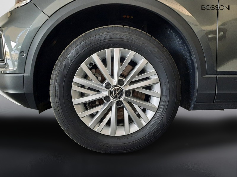19 - Volkswagen T-Roc 2.0 tdi scr 150cv life dsg