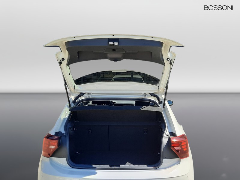 19 - Volkswagen Polo 1.0 tsi 95cv life dsg