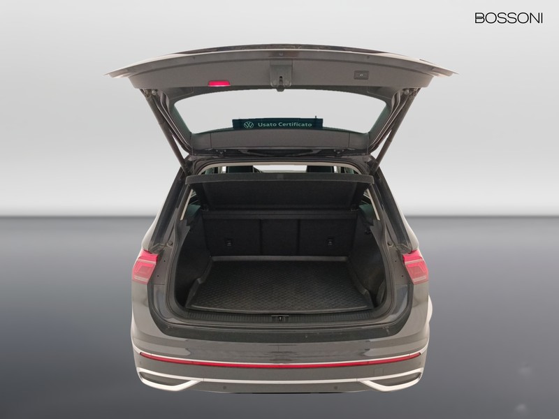 31 - Volkswagen Tiguan 2.0 tdi scr 150cv elegance 4motion dsg
