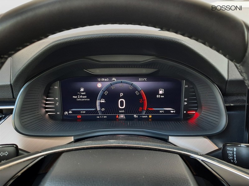 13 - Skoda Kamiq 1.0 tsi 110cv style dsg