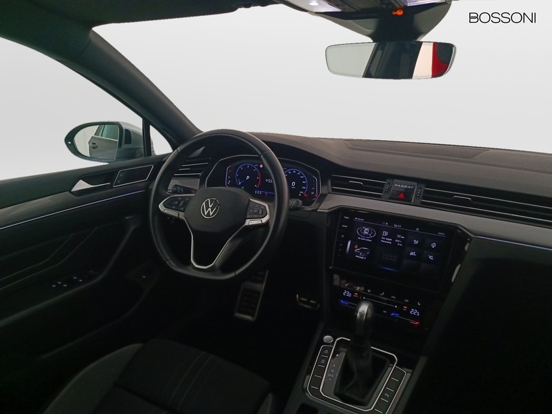 7 - Volkswagen Passat alltrack 2.0 tdi scr 200cv 4motion dsg