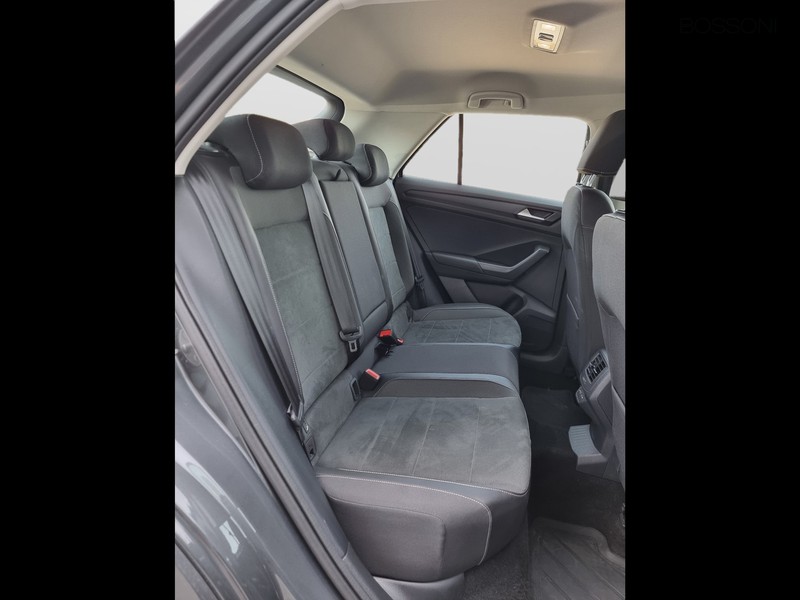 13 - Volkswagen T-Roc 2.0 tdi scr 150cv style dsg