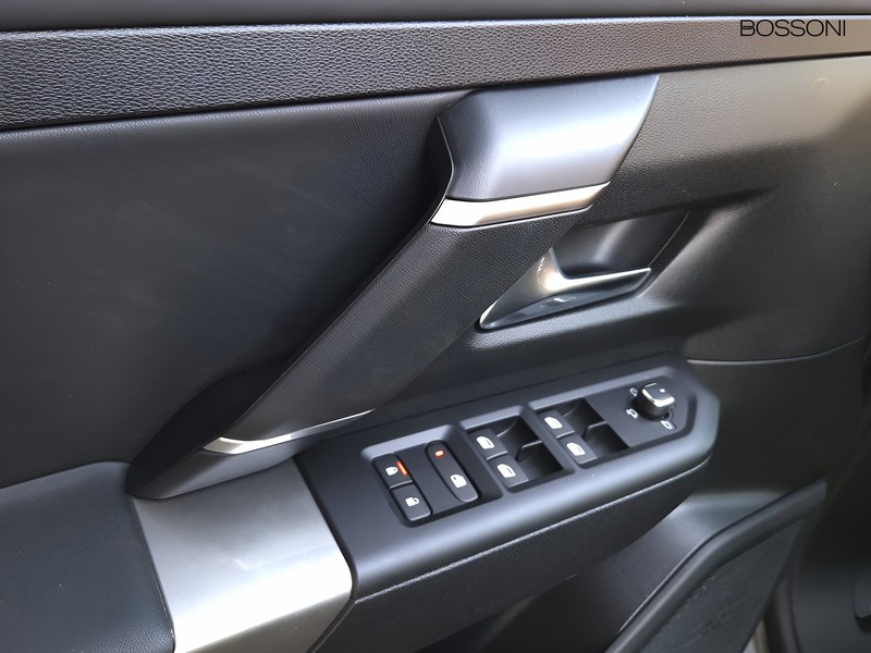 19 - Jeep Compass 1.6 turbo e-hybrid plug-in 225cv altitude fwd edct7