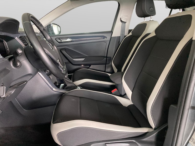 7 - Volkswagen T-Roc 1.6 tdi scr advanced