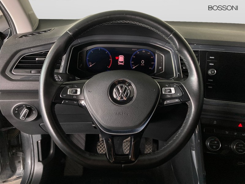 13 - Volkswagen T-Roc 1.6 tdi scr advanced