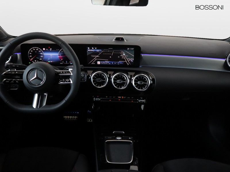 13 - Mercedes Classe A 200 d amg line advanced plus speedshift dct amg 8g