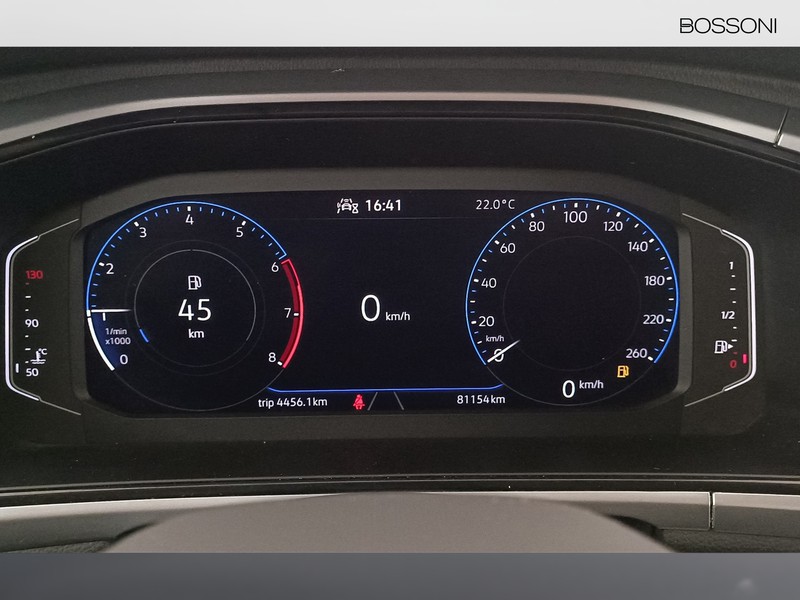 19 - Volkswagen T-Roc 1.0 tsi 110cv life