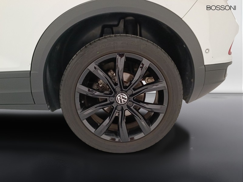 25 - Volkswagen T-Roc 2.0 tdi scr 115cv sport