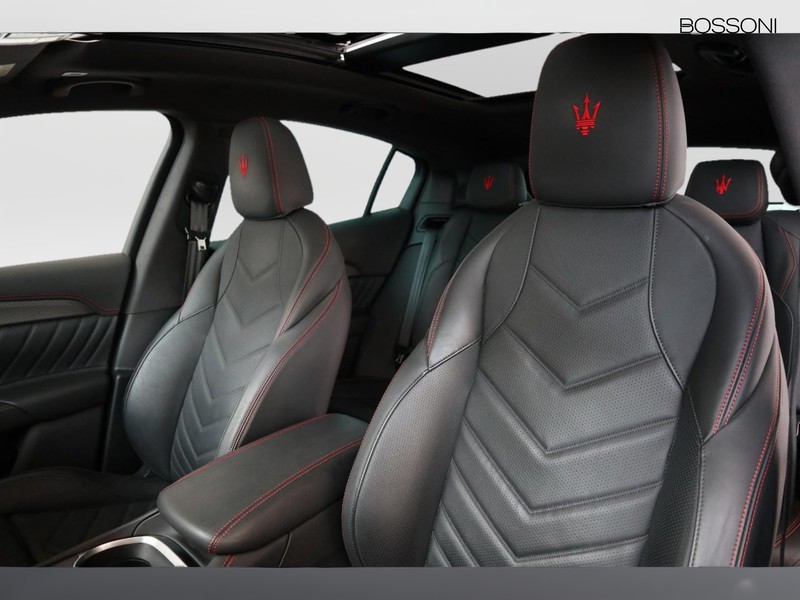 7 - Maserati Grecale 3.0 v6 v6 530cv trofeo awd