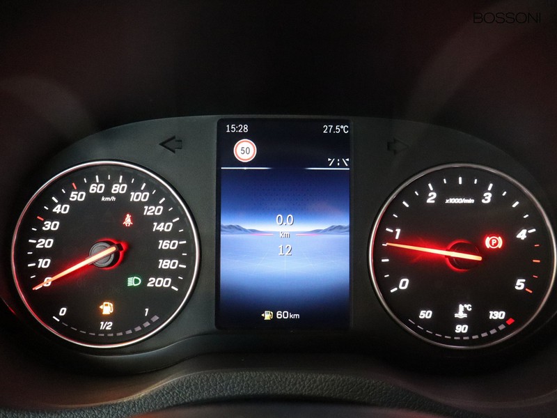 7 - Mercedes Vans Sprinter 319 rwd 2.0 cdi dc 43/35 pro