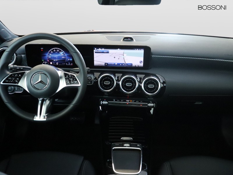 13 - Mercedes Classe A 180 d progressive extra speedshift dct amg 8g