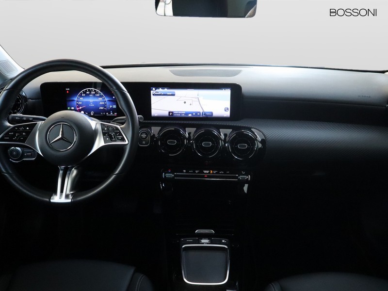 13 - Mercedes Classe A 180 d advanced speedshift dct amg 8g