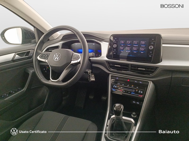 7 - Volkswagen T-Roc 2.0 tdi scr 115cv life