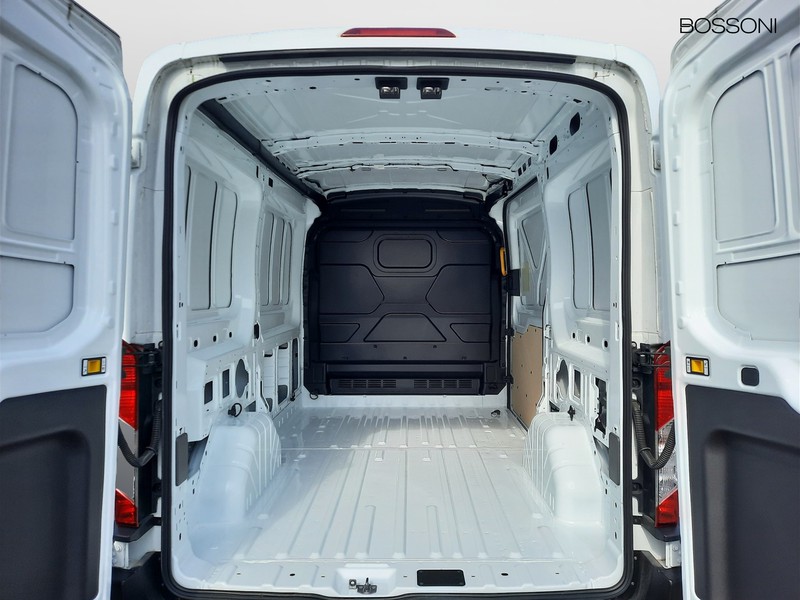 13 - Ford Transit 350 2.0 tdci 130cv trend l2h2 e6.2