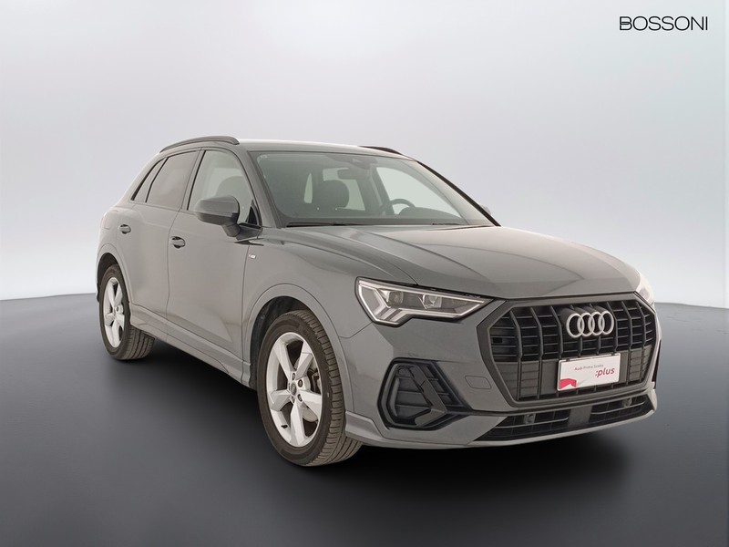 1 - Audi Q3 35 2.0 tdi s line edition s tronic