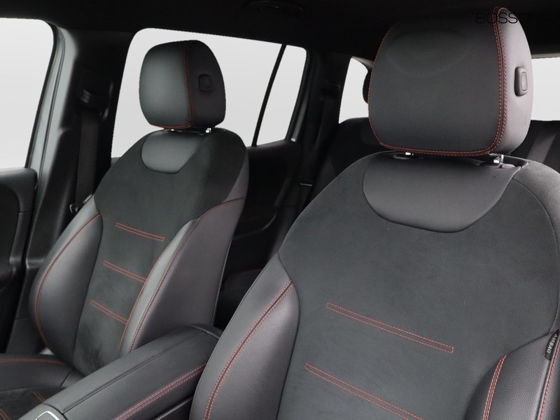 7 - Mercedes EQB 350 amg line premium 4matic