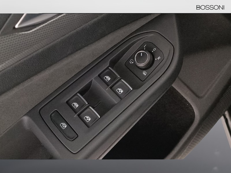 7 - Volkswagen Golf 2.0 tdi scr 150cv style dsg