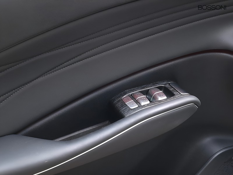 19 - Omoda 7 shs-p 1.5 tgdi plug-in hybrid premium dht
