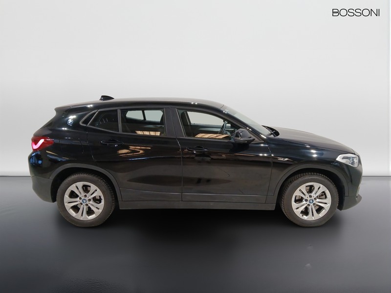 25 - BMW X2 25e xdrive business x steptronic