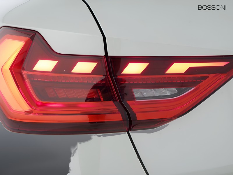 7 - Audi A1 sportback 25 1.0 tfsi business
