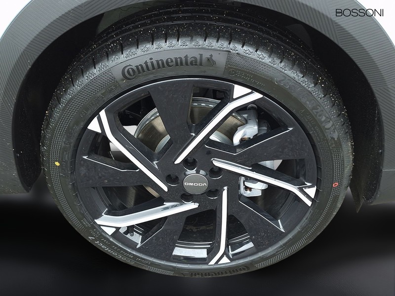 13 - Omoda 7 shs-p 1.5 tgdi plug-in hybrid premium dht