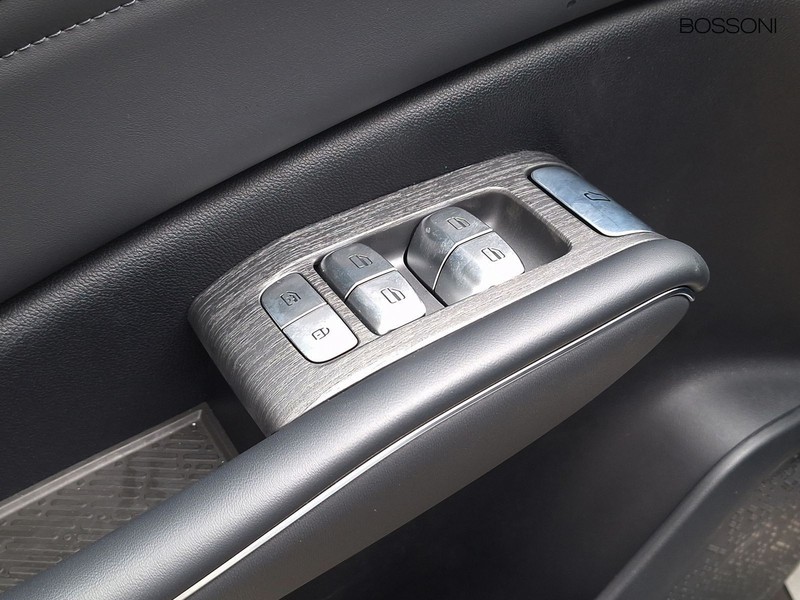 19 - Omoda 7 shs-p 1.5 tgdi plug-in hybrid premium dht