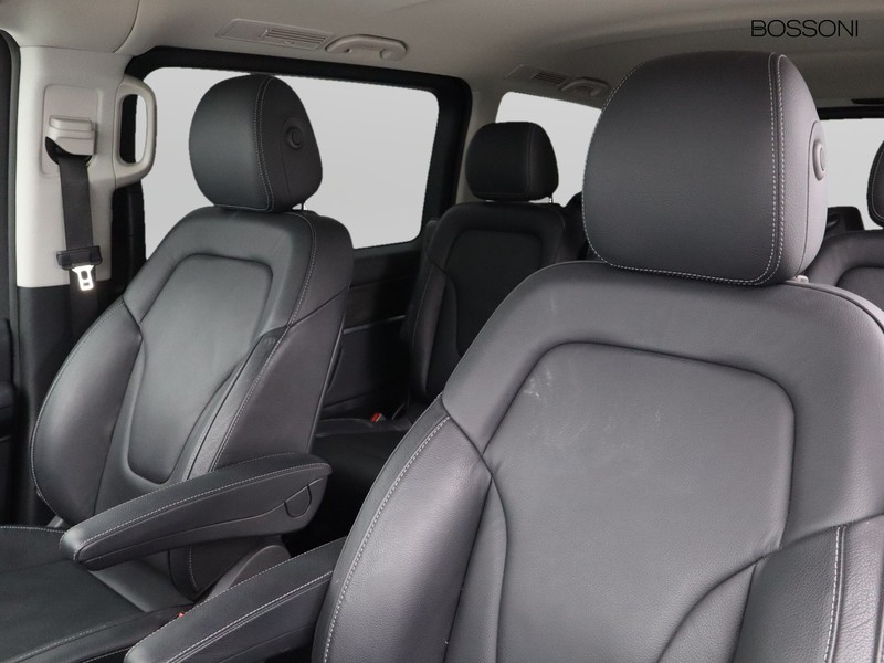 7 - Mercedes Vans Classe V long 250 d premium 4matic 9g-tronic plus