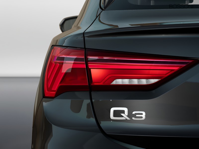 7 - Audi Q3 sportback 35 2.0 tdi s line edition s tronic