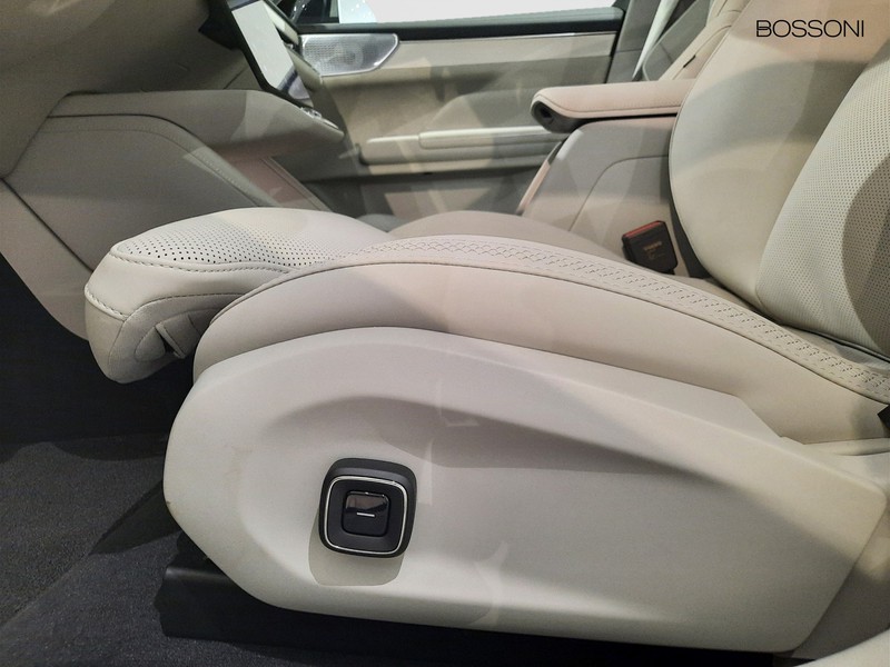 19 - Volvo ES90 single motor extended range ultra rwd