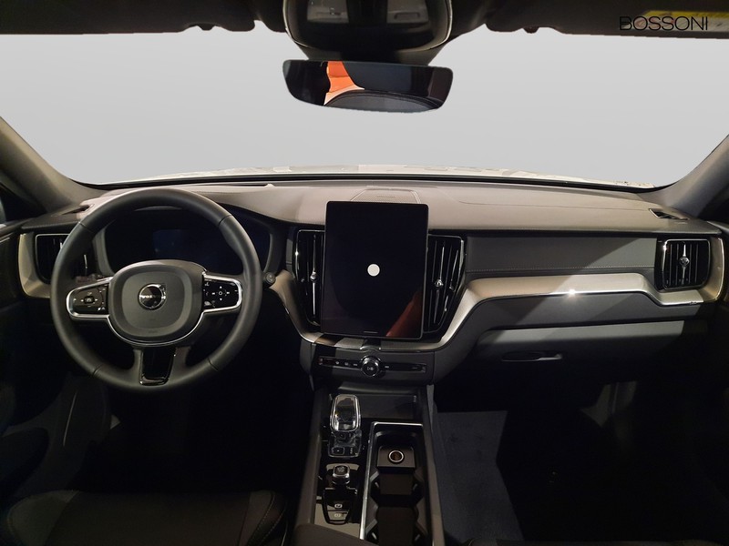 7 - Volvo XC60 2.0 b5 mild hybrid ultra black edition awd automatico