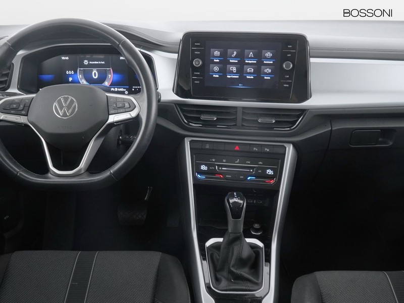 7 - Volkswagen T-Roc 1.5 tsi act life dsg
