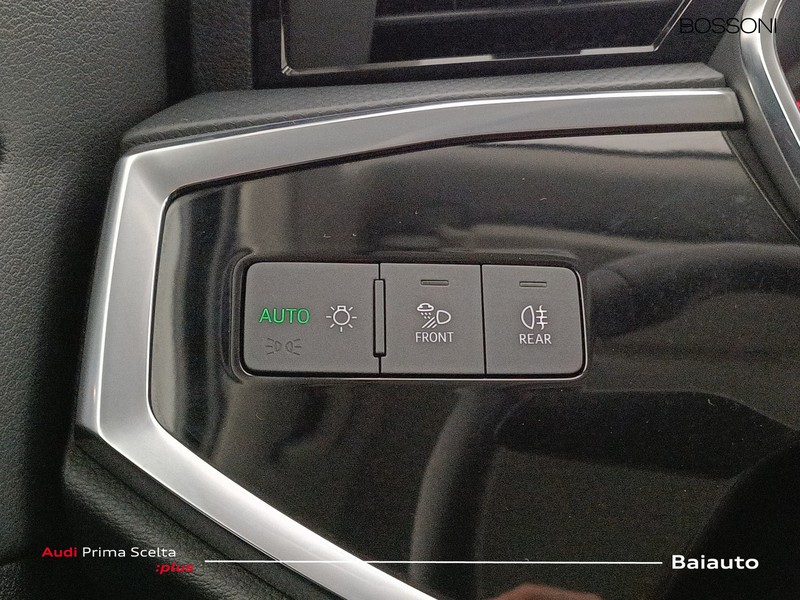 19 - Audi Q3 35 2.0 tdi business advanced s tronic