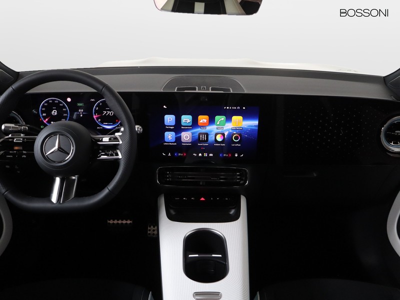 13 - Mercedes GLB 200 advanced plus 4matic 8g-edct